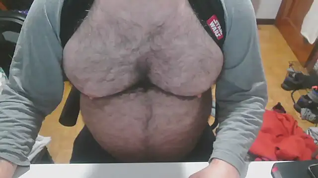 Snapshot of mikeyhotbear chatting on 01-09-25, 06:17 mikeyhotbear online show from 01-09-25, 06:17