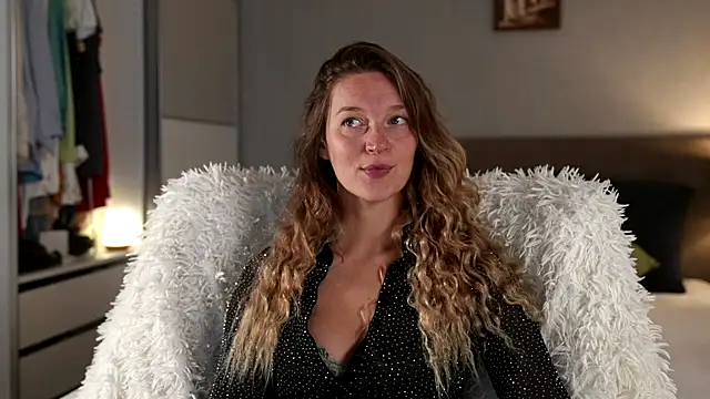 Snapshot of Special___ chatting on 09-24-25, 03:54 Special online show from 09-24-25, 03:54