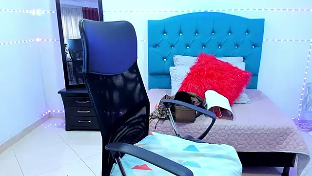 vaalery sweet online show from 02-04-25, 10:24