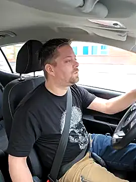 Trucker Hunter online show from 12-28-24, 12:45