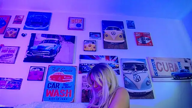 Tinkerbell822 online show from 02-12-25, 01:27