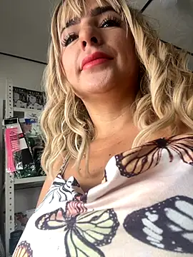 sammyqueenx21 online show from 10-03-25, 03:31