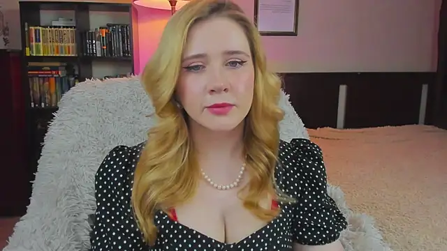 Lav Tender online show from 09-28-25, 09:42