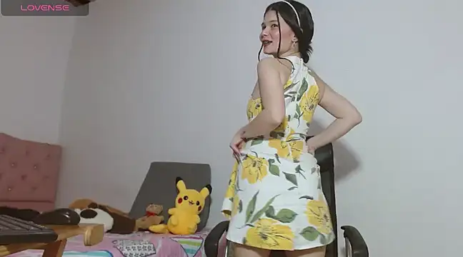 Snapshot of emily_littesweet chatting on 03-04-25, 09:32 emily littesweet online show from 03-04-25, 09:32