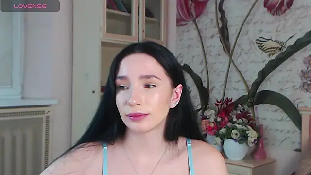 AliciaBow online show from 02-02-25, 05:04