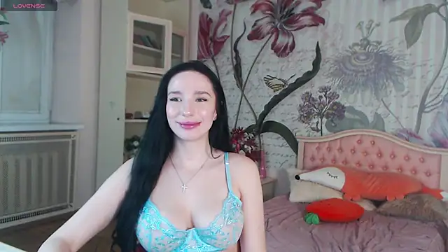 AliciaBow online show from 03-13-25, 05:07