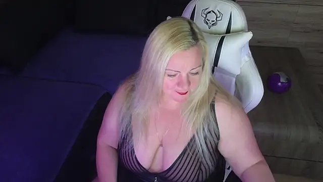 MolligSpielle online show from 10-02-25, 07:54