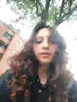 Snapshot of _Laary chatting on 12-18-24, 08:25  Laary online show from 12-18-24, 08:25