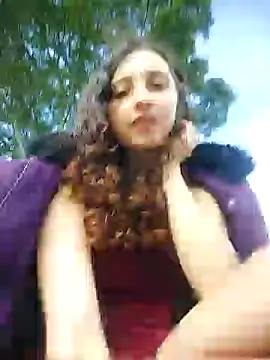 Snapshot of _Laary chatting on 12-23-24, 08:47  Laary online show from 12-23-24, 08:47