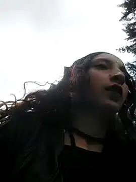 Snapshot of _Laary chatting on 01-14-25, 07:43  Laary online show from 01-14-25, 07:43