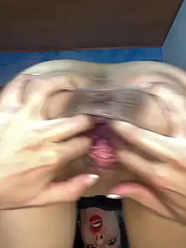 Anne Robert online show from 03-07-25, 02:25