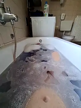 Snapshot of toeloverlive chatting on 02-11-25, 08:26 toeloverlive online show from 02-11-25, 08:26