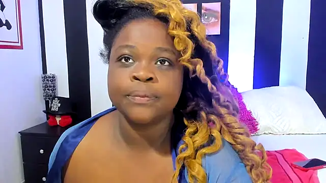 YeminaLeman online show from 11-23-25, 04:07