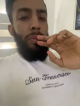 Alessandro  Rossi online show from 10-30-25, 03:46