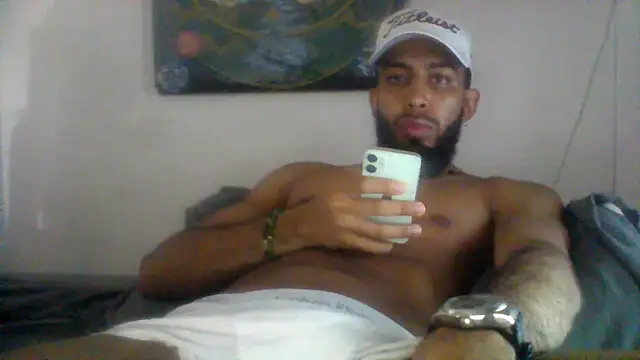 Snapshot of Alessandro__Rossi chatting on 07-29-26, 04:10 Alessandro Rossi online show from 07-29-26, 04:10