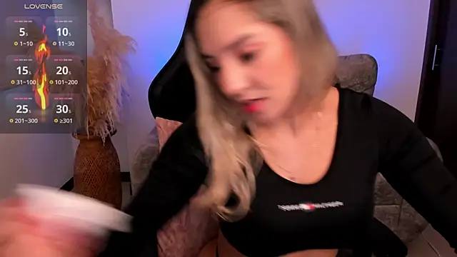 chloerossi online show from 03-05-26, 10:39