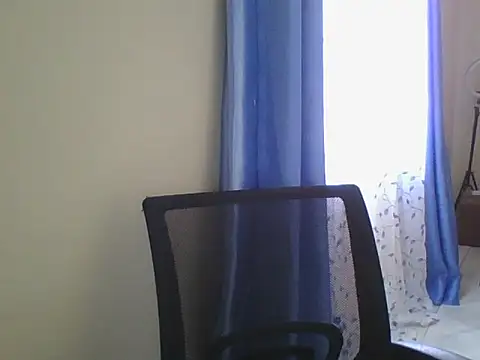 Snapshot of Dizzydose chatting on 03-19-25, 06:57 Dizzydose online show from 03-19-25, 06:57