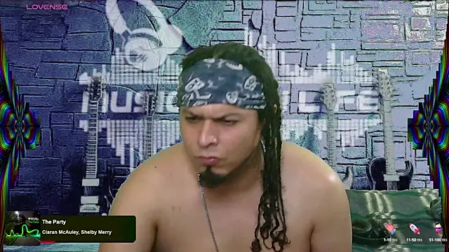 Snapshot of chino_roz chatting on 02-05-25, 08:00 chino roz online show from 02-05-25, 08:00