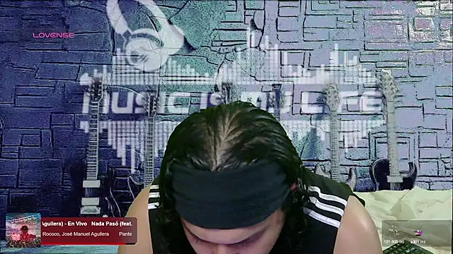 Snapshot of chino_roz chatting on 03-10-25, 06:38 chino roz online show from 03-10-25, 06:38