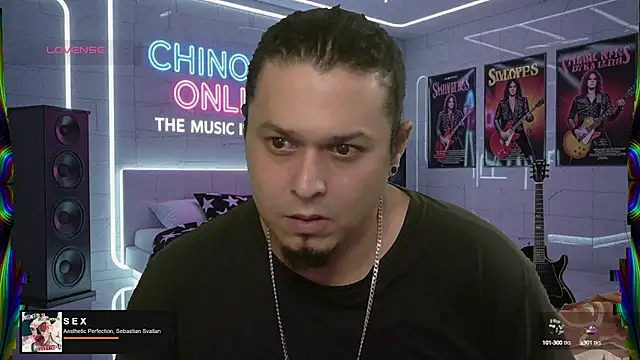 Snapshot of chino_roz chatting on 09-09-25, 01:43 chino roz online show from 09-09-25, 01:43