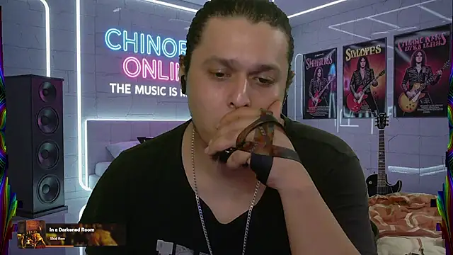 Snapshot of chino_roz chatting on 09-22-25, 06:32 chino roz online show from 09-22-25, 06:32