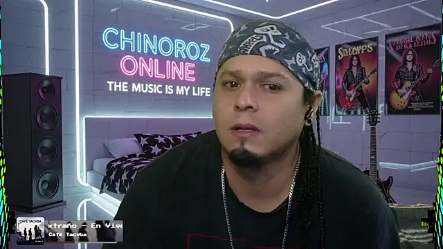 Snapshot of chino_roz chatting on 10-08-25, 06:22 chino roz online show from 10-08-25, 06:22