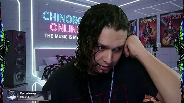 Snapshot of chino_roz chatting on 10-24-25, 06:10 chino roz online show from 10-24-25, 06:10