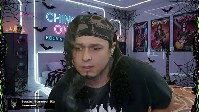 Snapshot of chino_roz chatting on 10-30-25, 07:10 chino roz online show from 10-30-25, 07:10