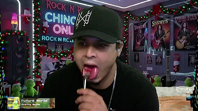 Snapshot of chino_roz chatting on 12-22-25, 08:28 chino roz online show from 12-22-25, 08:28