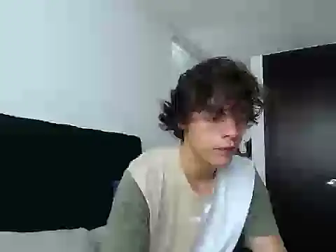 Snapshot of Santiago_kiler chatting on 12-16-24, 05:00 Santiago kiler online show from 12-16-24, 05:00