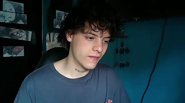 Snapshot of Santiago_kiler chatting on 01-02-25, 04:02 Santiago kiler online show from 01-02-25, 04:02