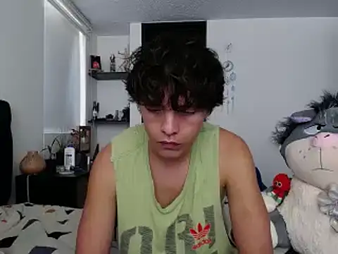 Snapshot of Santiago_kiler chatting on 01-20-25, 04:55 Santiago kiler online show from 01-20-25, 04:55