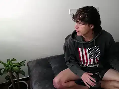 Snapshot of Santiago_kiler chatting on 01-27-25, 04:54 Santiago kiler online show from 01-27-25, 04:54