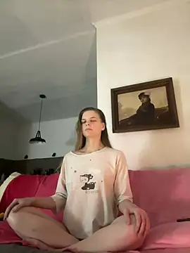 LeyaJohnson online show from 02-11-25, 06:01