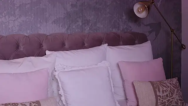 Snapshot of AngelaFay chatting on 02-04-26, 07:03 AngelaFay online show from 02-04-26, 07:03