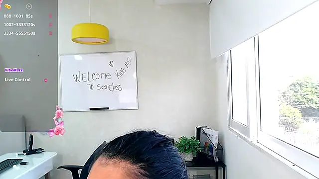 Snapshot of Sassy--Girl chatting on 01-14-25, 07:11 Sassy--Girl online show from 01-14-25, 07:11