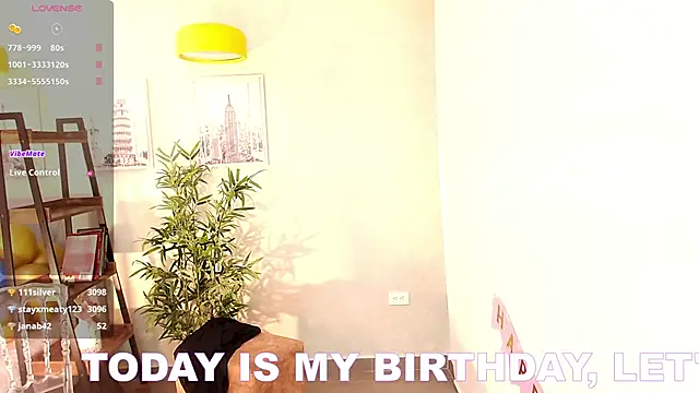 Snapshot of Sassy--Girl chatting on 02-02-25, 05:26 Sassy--Girl online show from 02-02-25, 05:26