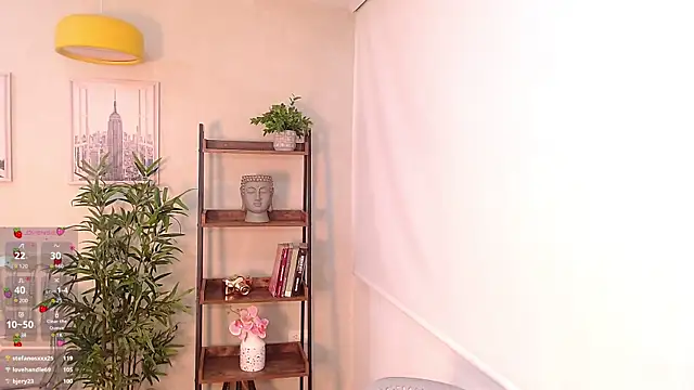 Snapshot of Sassy--Girl chatting on 02-12-25, 06:51 Sassy--Girl online show from 02-12-25, 06:51