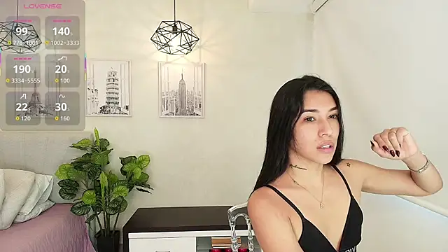 Snapshot of Sassy--Girl chatting on 09-23-25, 06:11 Sassy--Girl online show from 09-23-25, 06:11