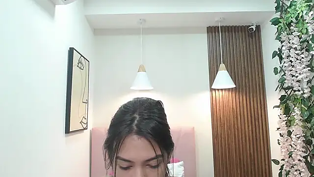 Snapshot of Sassy--Girl chatting on 09-27-25, 11:26 Sassy--Girl online show from 09-27-25, 11:26