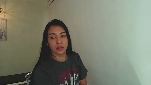 Snapshot of Sassy--Girl chatting on 10-02-25, 06:04 Sassy--Girl online show from 10-02-25, 06:04