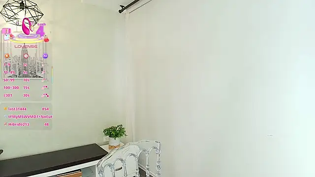 Snapshot of Sassy--Girl chatting on 11-22-25, 06:07 Sassy--Girl online show from 11-22-25, 06:07