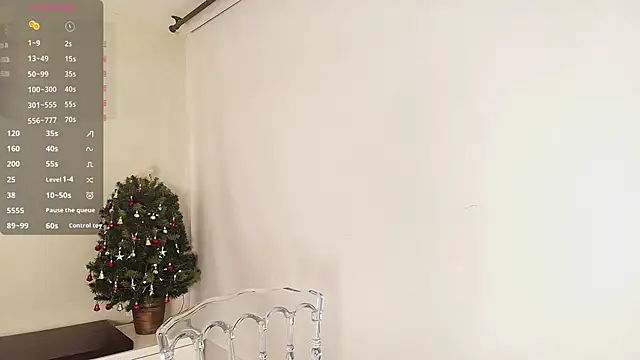 Snapshot of Sassy--Girl chatting on 11-25-25, 06:19 Sassy--Girl online show from 11-25-25, 06:19