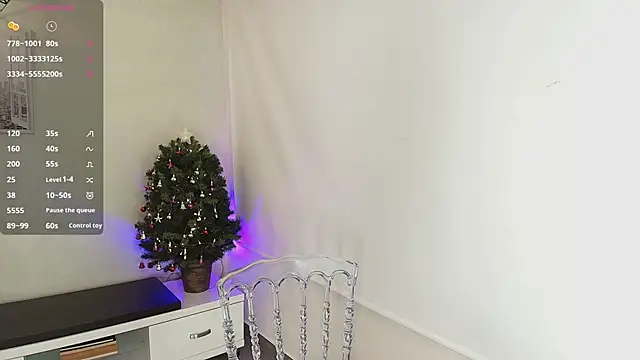 Snapshot of Sassy--Girl chatting on 11-28-25, 06:10 Sassy--Girl online show from 11-28-25, 06:10