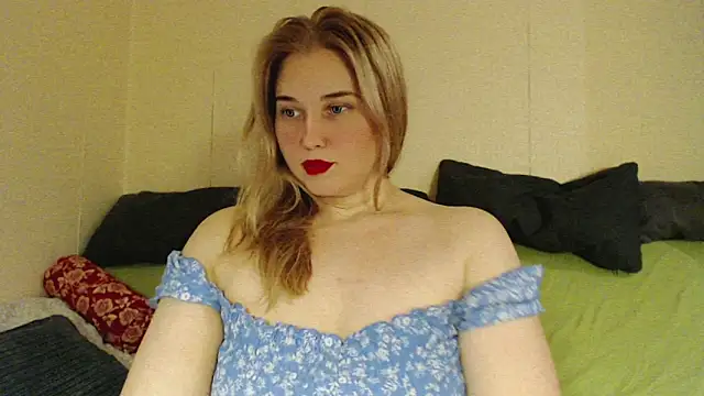 mmmPinUpGirl online show from 10-27-25, 05:39