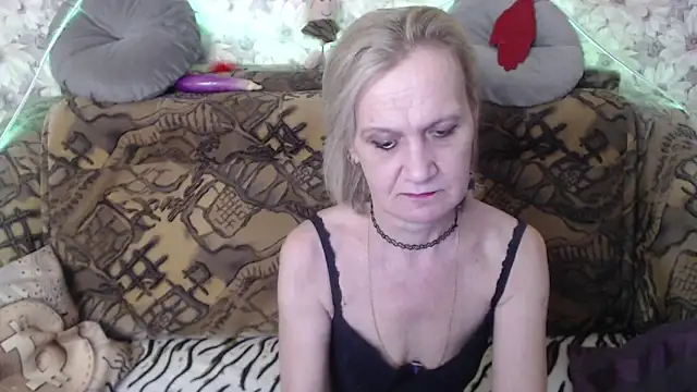 Snapshot of MissBekker chatting on 12-31-24, 01:04 MissBekker online show from 12-31-24, 01:04