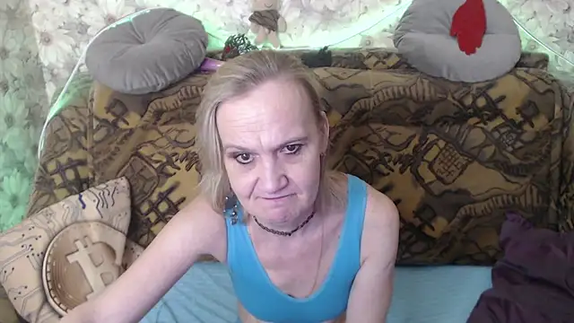 Snapshot of MissBekker chatting on 02-25-25, 11:55 MissBekker online show from 02-25-25, 11:55