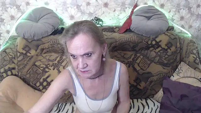 MissBekker online show from 11-09-25, 09:24