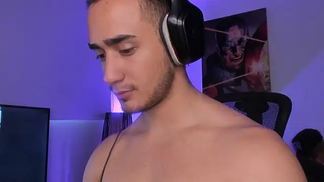 Snapshot of AlexRivera6 chatting on 12-28-24, 10:44 AlexRivera6 online show from 12-28-24, 10:44