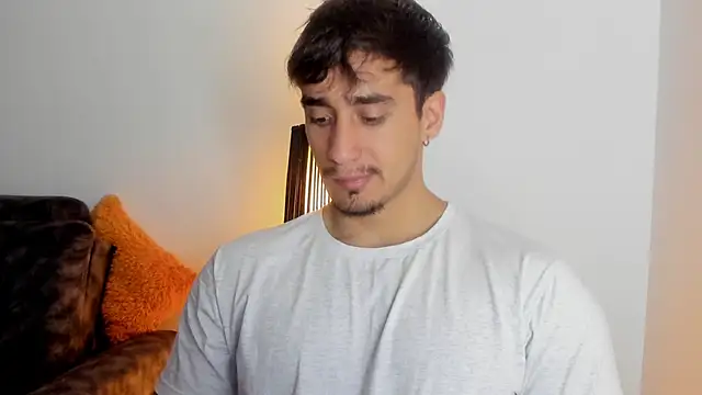 Snapshot of AlexRivera6 chatting on 10-30-25, 06:30 AlexRivera6 online show from 10-30-25, 06:30